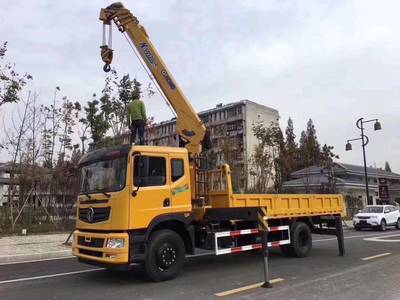 東風(fēng)8噸隨車吊 多功能重載利器，廠家直推保障品質(zhì)與價(jià)值